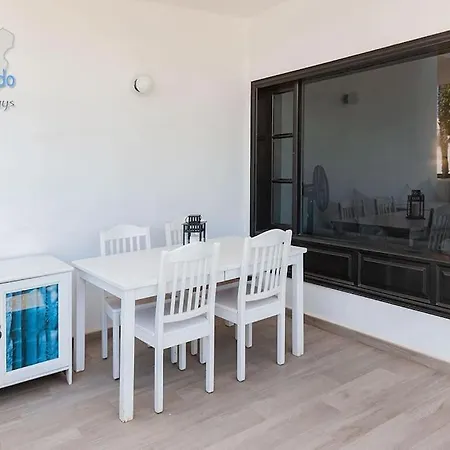 Casita Luna Vv Playa Bastian * コスタ・テギセ